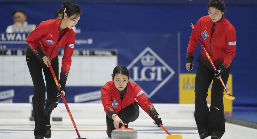 德拉富恩特：乌奈-西蒙明天能上，我们会派上最好的阵容